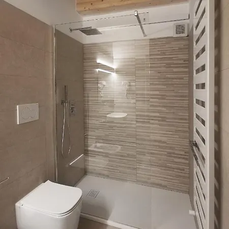 Porta Arpana B&B 포자